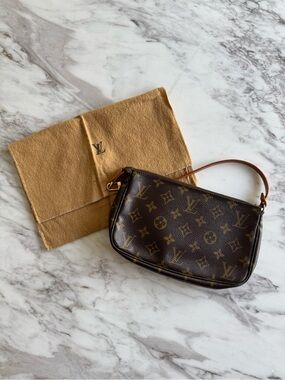 Louis Vuitton Monogram Pochette